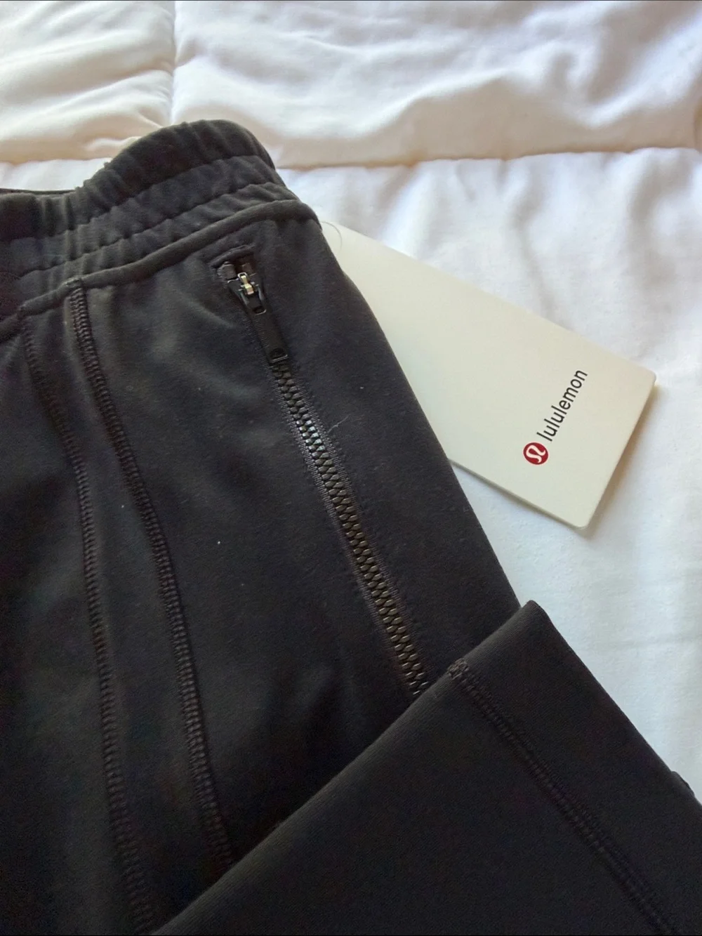NWT Lululemon Black Define Mid-Rise Track Pant* Luon